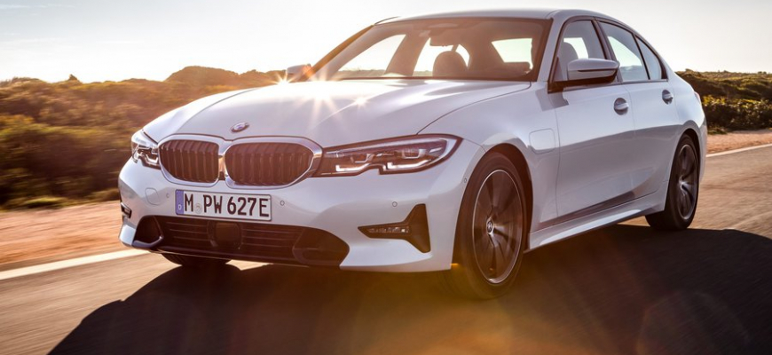 BMW 330e je dôkaz, že športový hybrid existuje