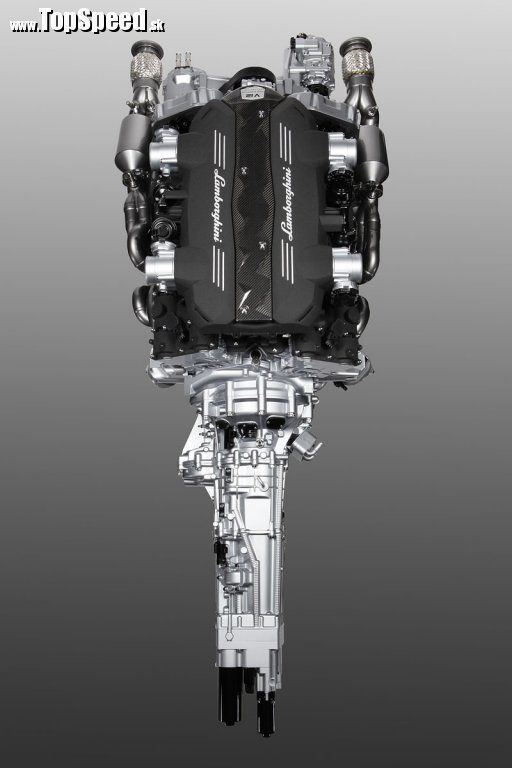 Lamborhini-engine-with-gearbox