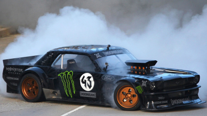 Gymkhana 7! Ken Block po LA preháňa 845 k Mustang