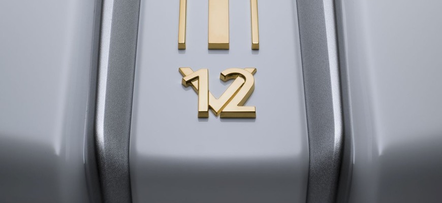 Euro 7? Naše motory V12, V8 aj šesťvalce novú normu zvládnu, ubezpečuje šéf vývoja!