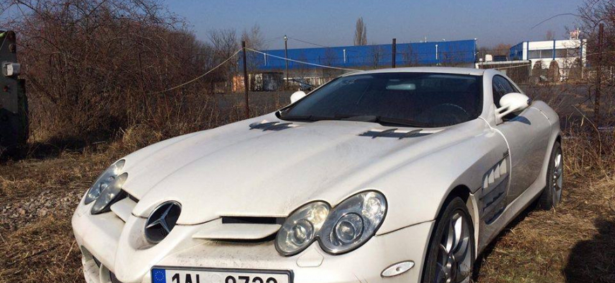 Mercedes SLR McLaren 6 rokov chátra na policajnom parkovisku v ČR