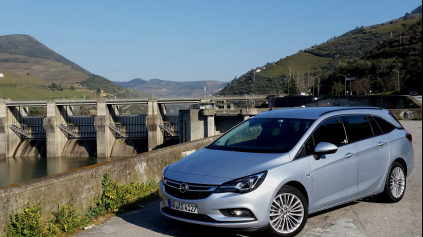 JAZDA: OPEL ASTRA SPORTS TOURER 1,6 CDTI BITURBO