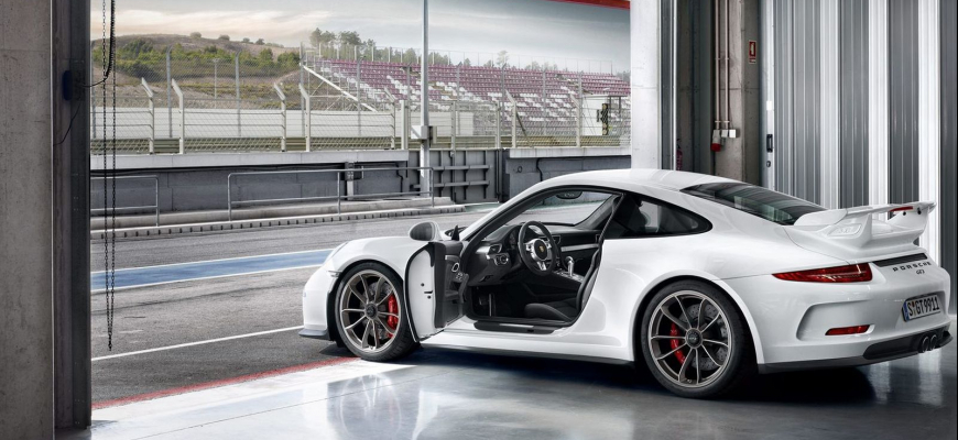 Porsche vymení motory v GT3-kách ako reakciu na požiare.