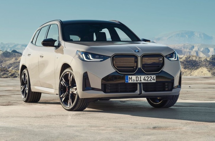 NOVÁ GENERÁCIA BMW X3 POKRAČUJE SO SPAĽOVACÍMI MOTORMI A PONECHÁVA SI AJ ŠESŤVALCOVÝ DIESEL