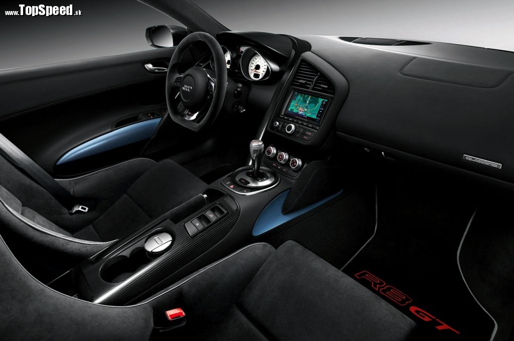 Interiér Audi R8 GT Spyder si zaslúži len superlatívy!