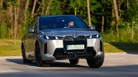 TEST BMW IX XDRIVE60: JAZDA AKO NA OBLÁČIKU?