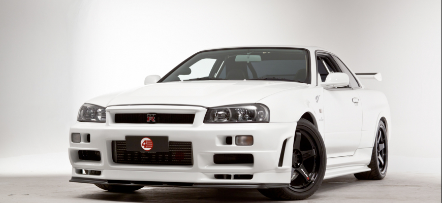 Nissan Skyline R34 GT-R V-Spec II Nür R-Tune japonská špecialita