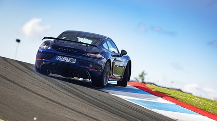 Porsche chce atmosférické motory udržať nažive. Pravdepodobne formou hybridizácie