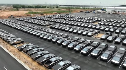 TESLA CYBERTRUCK JE PREPADÁK. NA SKLADE STÁLE LEŽÍ LIMITOVANÁ EDÍCIA Z OKTÓBRA 2024