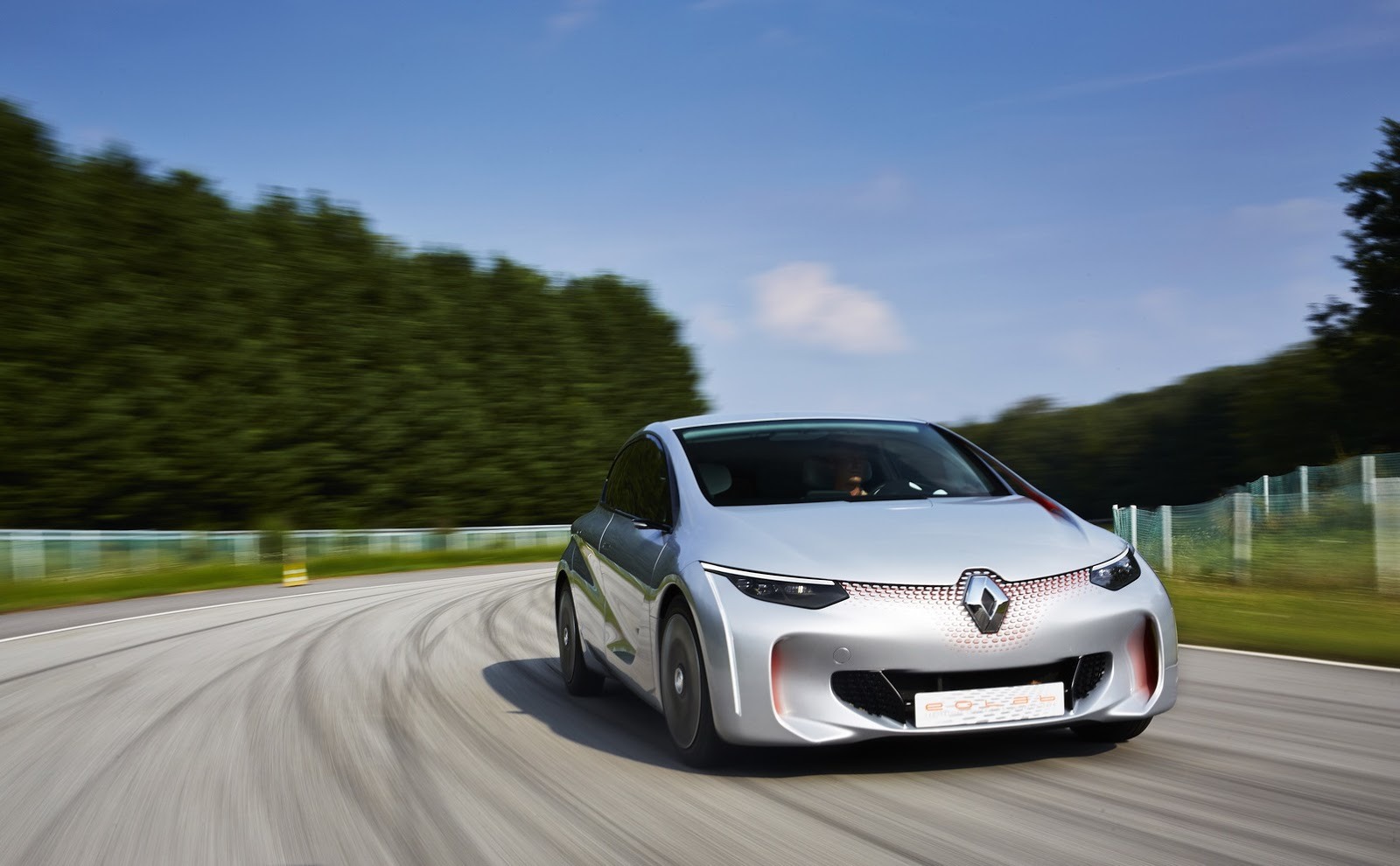 Renault chce krajšie a kvalitnejšie kabíny