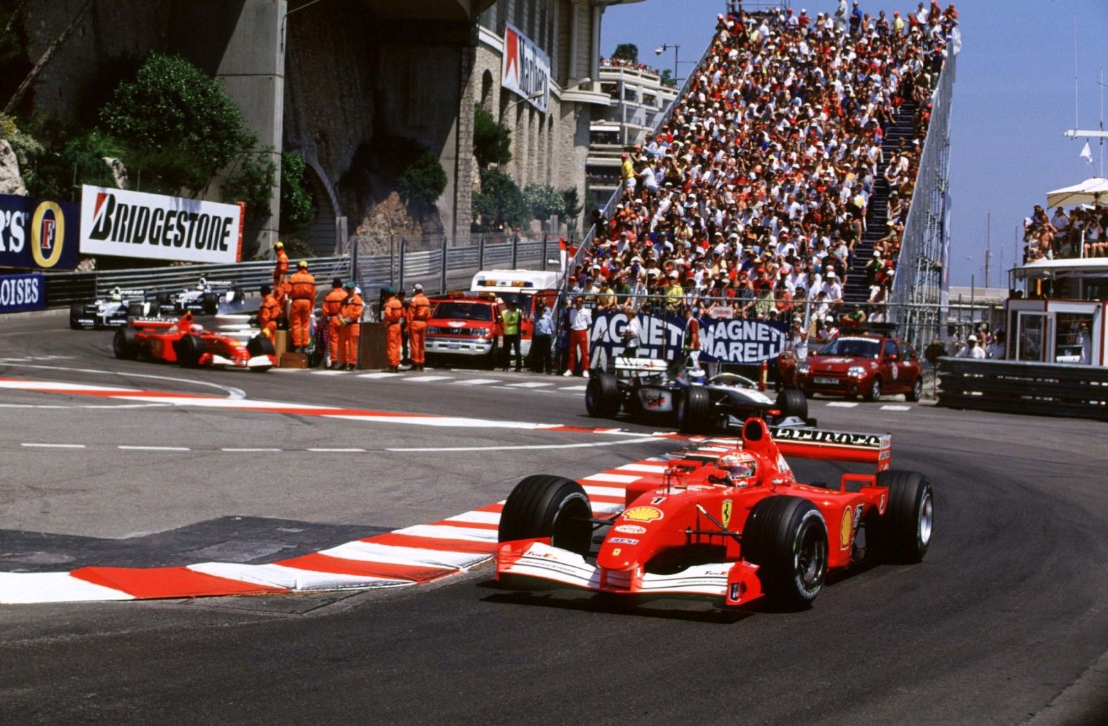 Schumacherovo Ferrari F2001 predali za 7,5 milióna dolárov