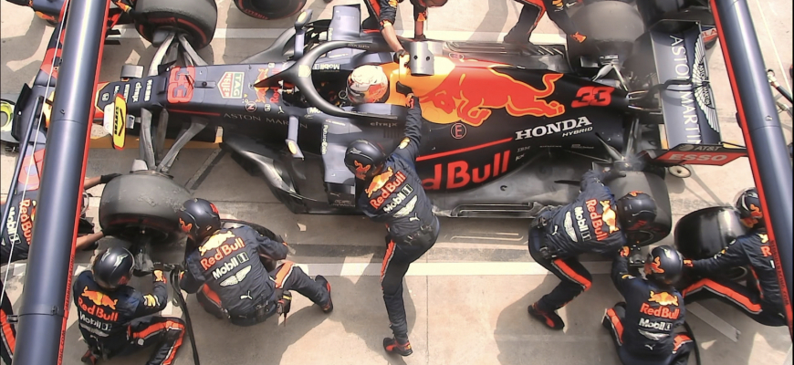 Red Bull opäť prekonal rekord o najrýchlejšie prezutie pneumatík