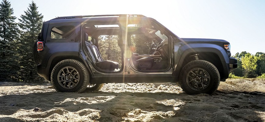 Nový Jeep Recon oficiálne. S vetrom, pieskom a blatom vo vlasoch?!