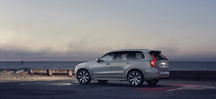 Predstavením nového veľkého SUV, Volvo súčasný plug-in hybrid XC90 z ponuky neodstrelí