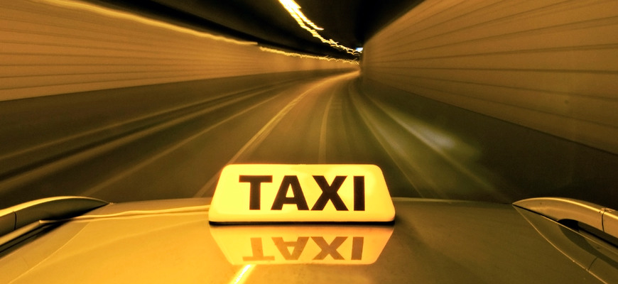 Budú nové taxíky za 2 roky už len na elektrinu? Veľké mesto vyostruje boj proti spaľovákom
