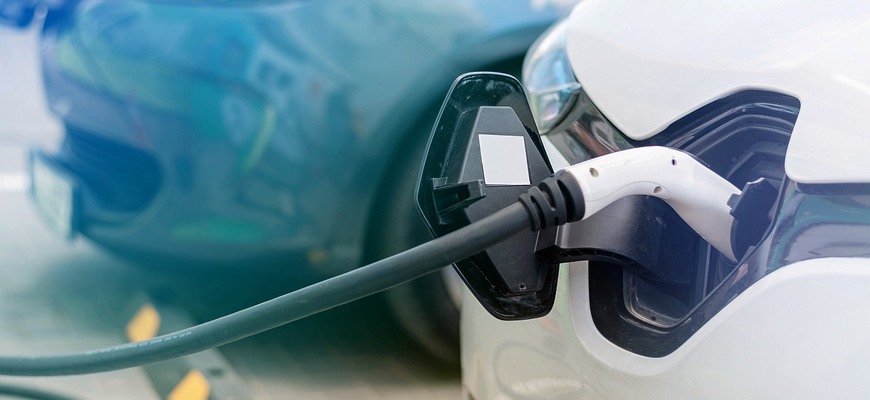 Slováci majú na elektromobily rekordné nároky, v pripravenosti sme chvost