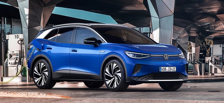 Svetové auto roka 2021 je elektrický VW ID.4. Porazil Toyotu aj Hondu