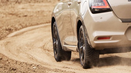 ESENCIA PORSCHE 911 DAKAR V CENOVO DOSTUPNOM BALENÍ? NOVÝ FUN EXPLORER DOSTAL DOKONCA 4X4!