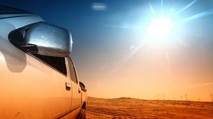 Podľa výskumu môže parkovanie na slnku zabiť koronavírus na povrchoch auta