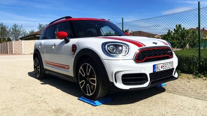 MINI COUNTRYMAN JCW ALL4 4X4 TEST