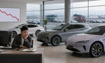 Čínsky automobilový trh upadá: Kupujú o pätinu menej áut. Praská ich elektromobilová bublina?