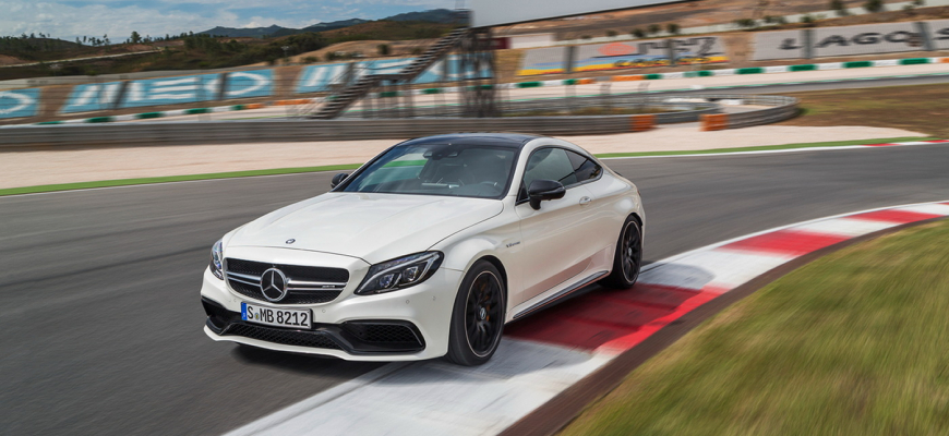 Mercedes-AMG C63 S Coupe má maximálku 290 km/h