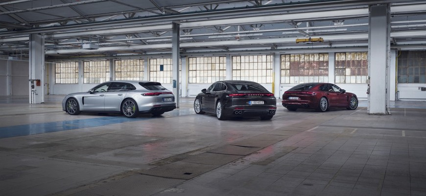 Predstavili najvýkonnejšie Porsche Panamera, má 700 koní