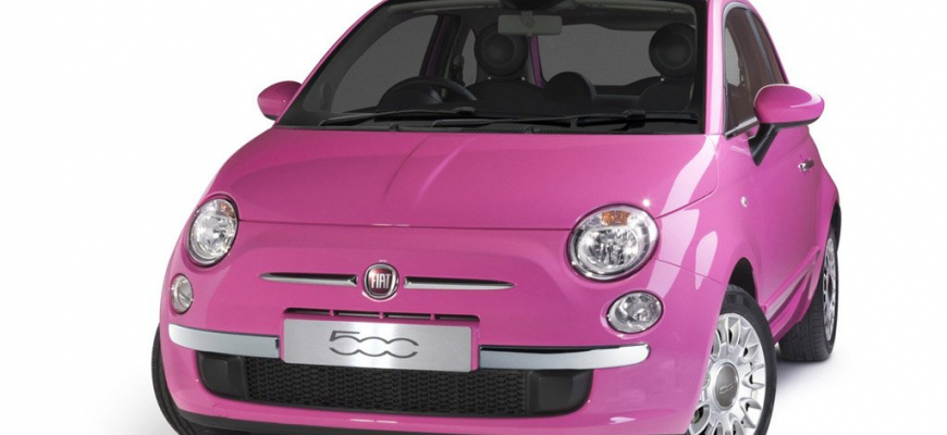 Gay auto roku: Fiat 500 Pink