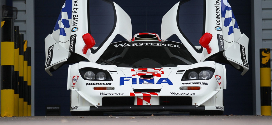 McLaren F1 GTR vydražili za 5,28M dolárov. Ani sa im veľmi nečudujem