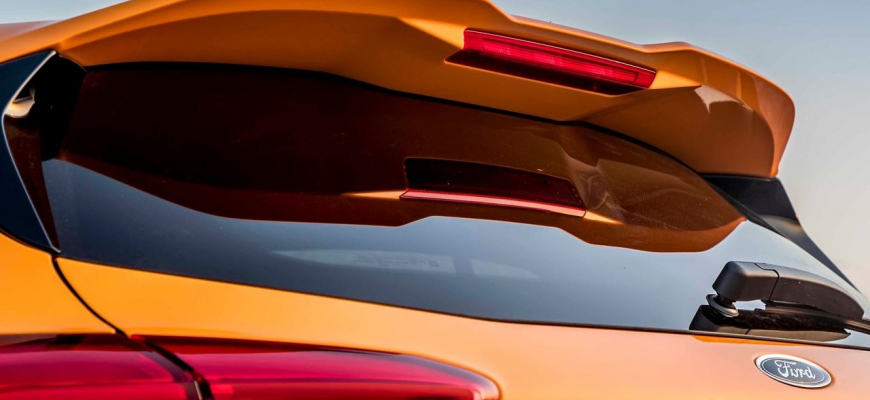 Zrušené! Ford Focus RS 2021 definitívne nebude. Nahradí ho Focus ST