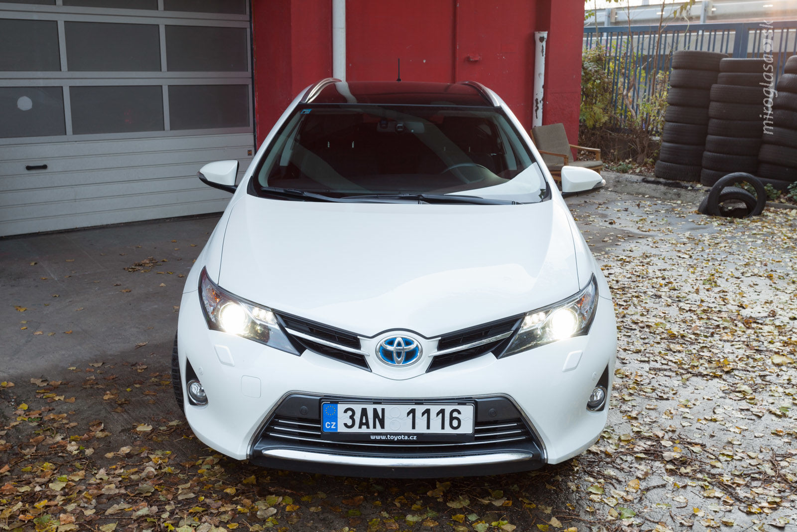 TopSpeed.sk test Toyota Auris Touring Sports Hybrid