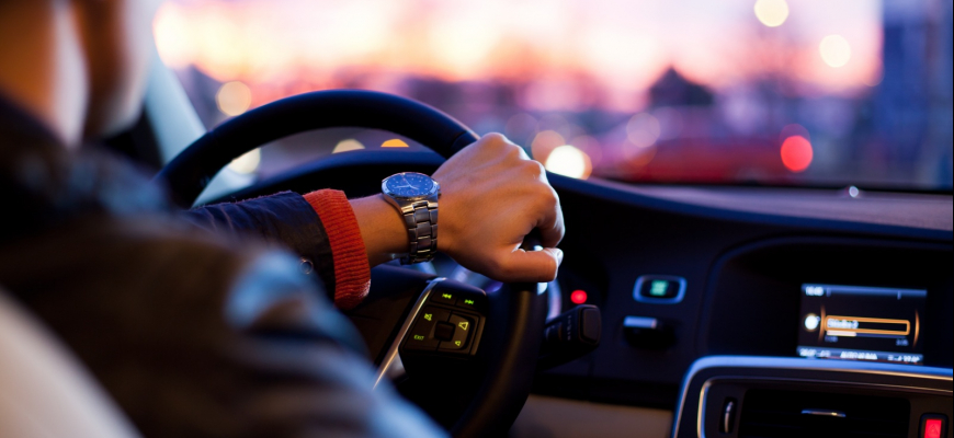 Mikrospánok za volantom je nebezpečný. Ako proti nemu bojovať? Žuvačka versus mäso