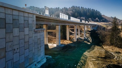 PO TAKMER DVOCH ROKOCH OD POSLEDNÉHO ODOVZDÁVANIA DIAĽNIC OTVORILI NOVÝ ÚSEK R3