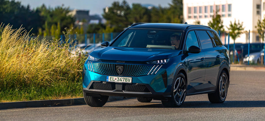 Test Peugeot 5008 PHEV: nahradí diesel?