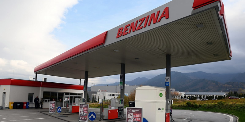 Rozlúčte sa: Benzina končí! Kultová značka čerpačiek prežila 70 rokov. Čo sa zmení pre motoristov?