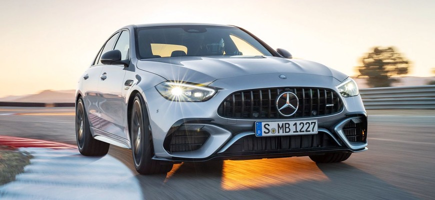 Na papieri vyzerá nový Mercedes-AMG C 63 úžasne. Výmena V8 za štvorvalec ale budí rozpaky