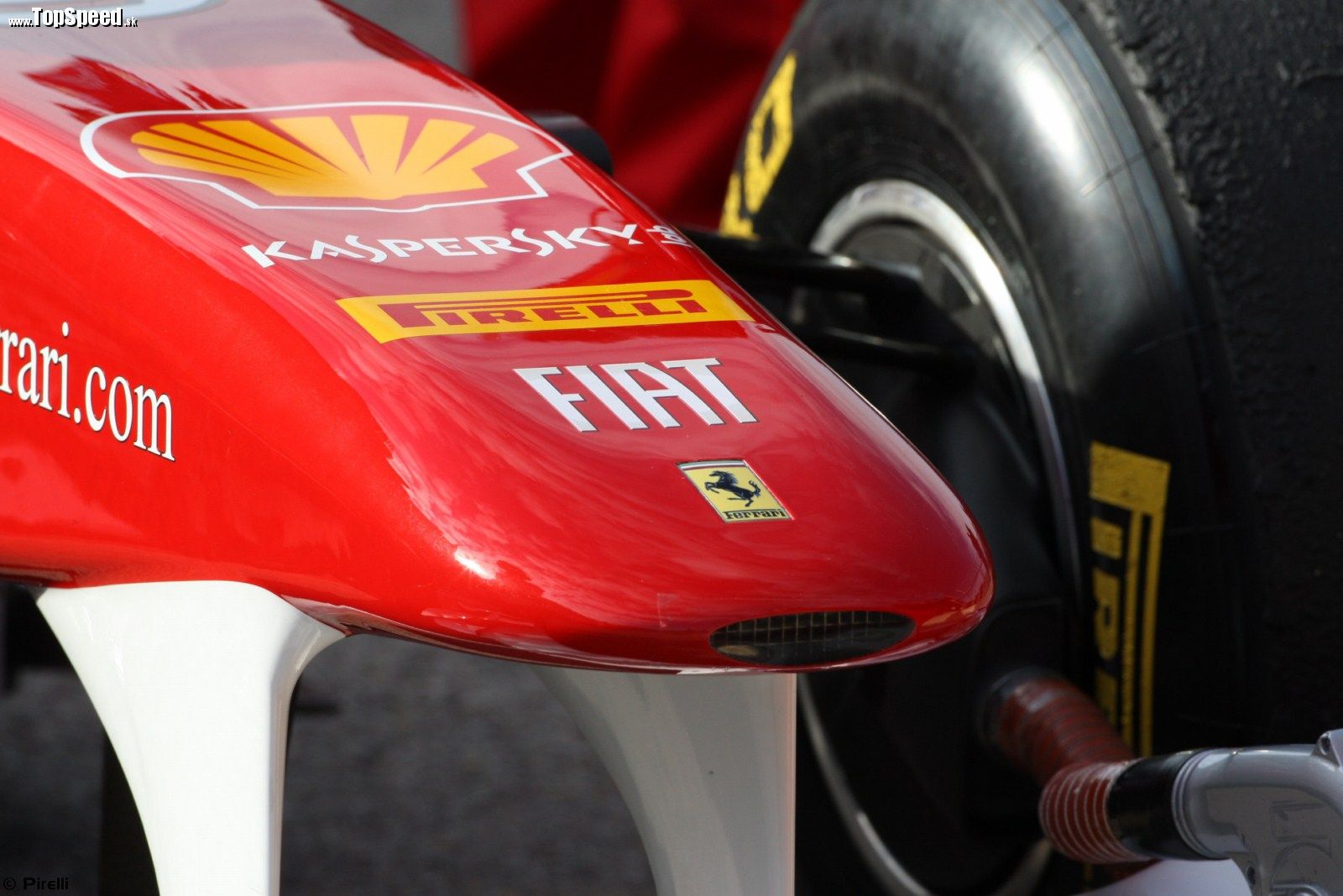 Shell a Ferrari sú vo Formule 1 nerozlučná dvojica. Shell prenáša poznatky z motoršportu aj do bežného paliva.