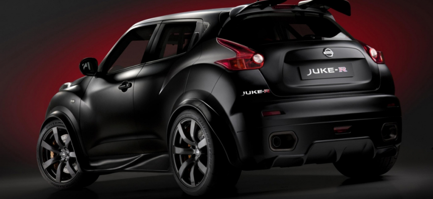 Nissan Juke-R dokončený, pozrite si diablovo dielo!