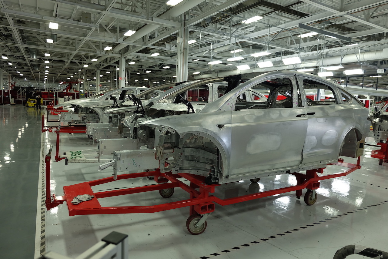 Tesla Model X Továreň