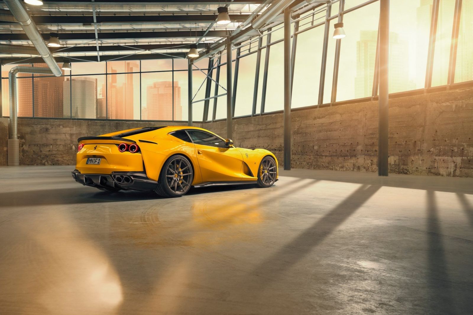 Novitec Ferrari 812 Superfast s decentým aero balíkom