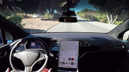 Tesla čelí ďalšiemu škandálu. Video propagujúce systém Tesla Autopilot bolo zinscenované!