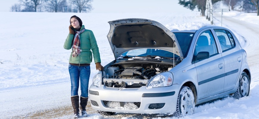 Zima preverí autá aj vodičov. Ako sa postarať o auto a jazdiť bezpečne?