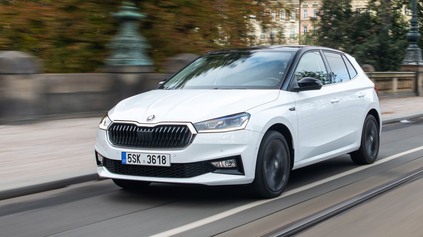 ŠKODA OCTAVIA, KAROQ, FABIA A KAMIQ DORAZIA S NOVOU SAMONABÍJACOU HYBRIDNOU TECHNIKOU!