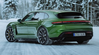 PORSCHE DOSAHUJE ZISKY AKO NIKDY PREDTÝM. ZAROBILO NAJMÄ NA ELEKTROMOBILOCH