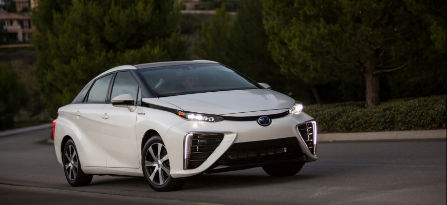 Toyota zatracuje elektromobily. Nepomôže im ani rýchle nabíjanie!