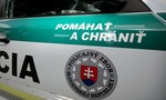 Zavádzajú mimoriadne hraničné kontroly so všetkými susedmi SR, na hraniciach môžete meškať