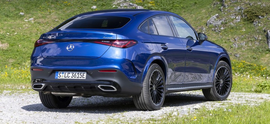 Nový Mercedes GLC Coupé oficiálne. Benzín, nafta, plug-in hybridy a emancipácia