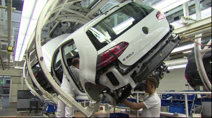 VW zastavuje výrobu Golfu, dodávateľ dielov mu uštedril tvrdý úder
