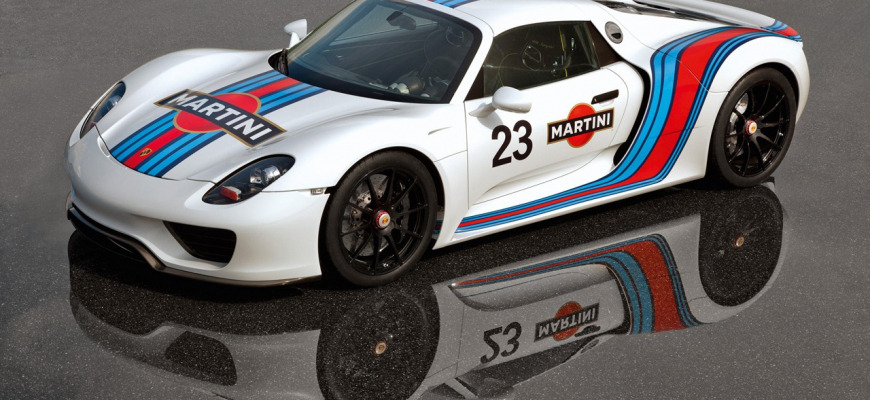 Porsche a Martini opäť spolu. Ale len pre prípad 918.