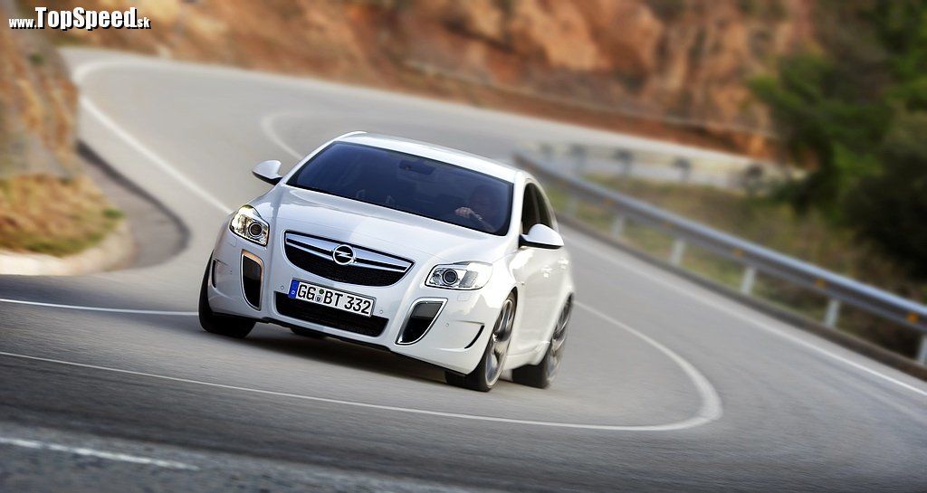 Opel Insignia OPC